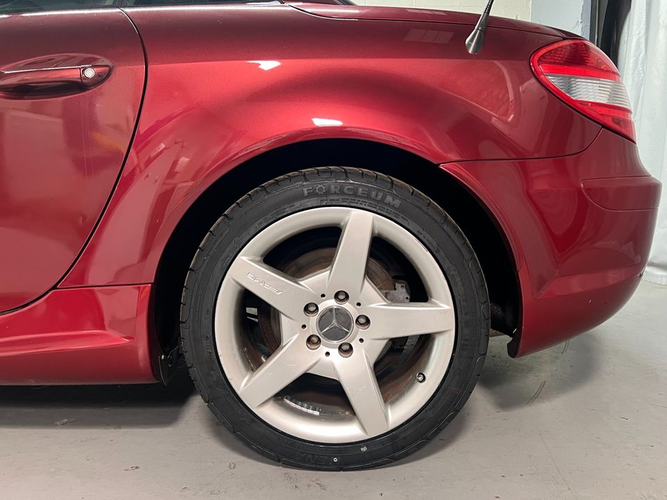 2005 Mercedes-Benz SLK