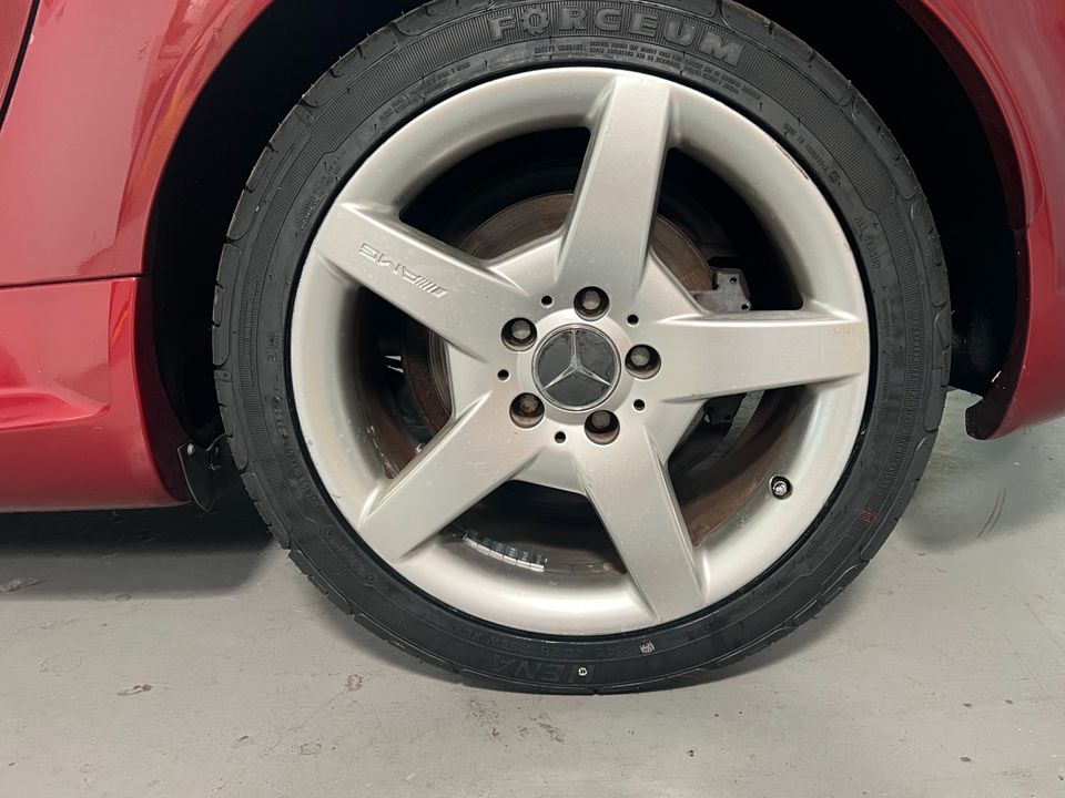 2005 Mercedes-Benz SLK