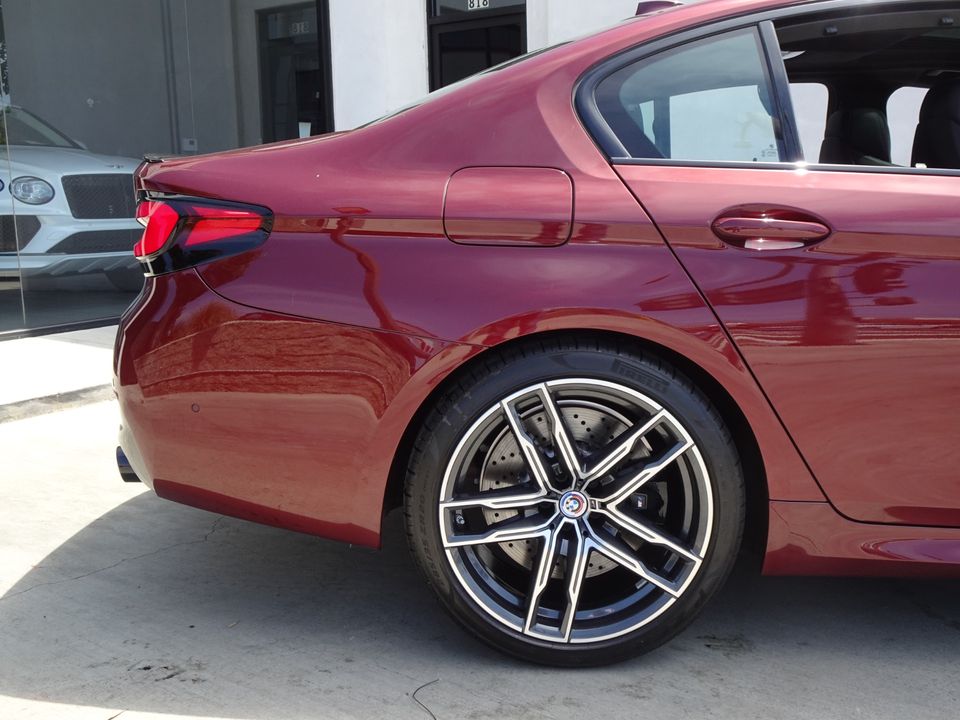 2022 BMW M5