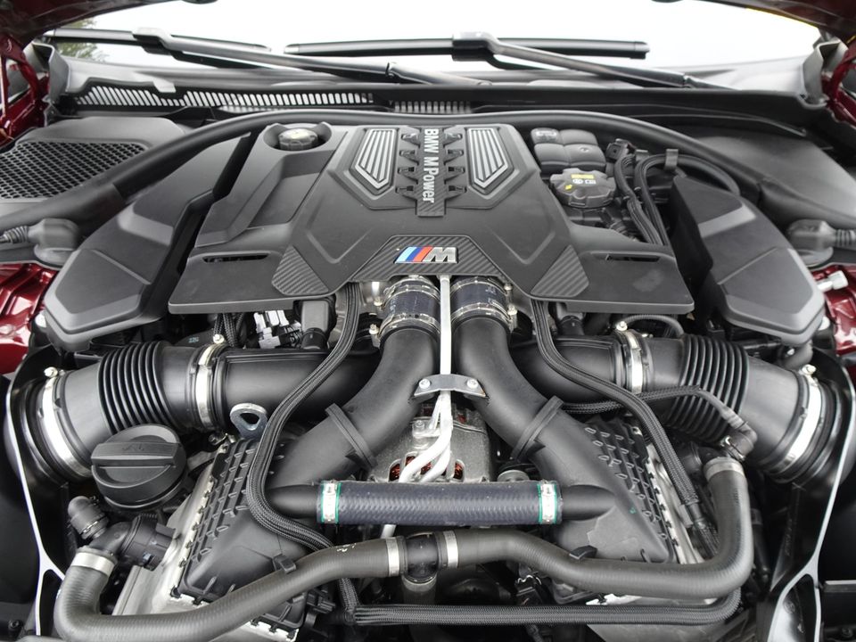 2022 BMW M5