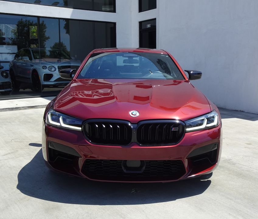 2022 BMW M5