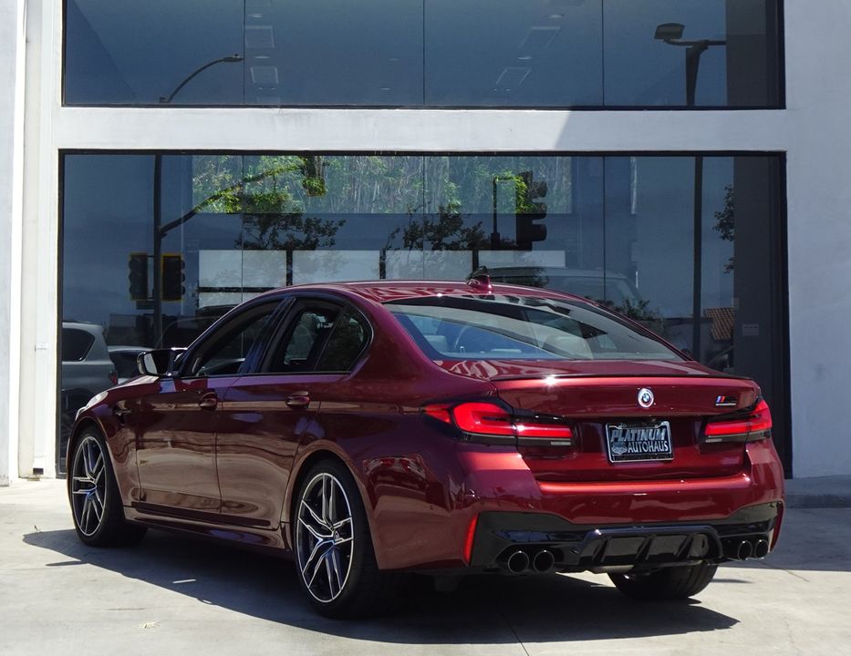 2022 BMW M5