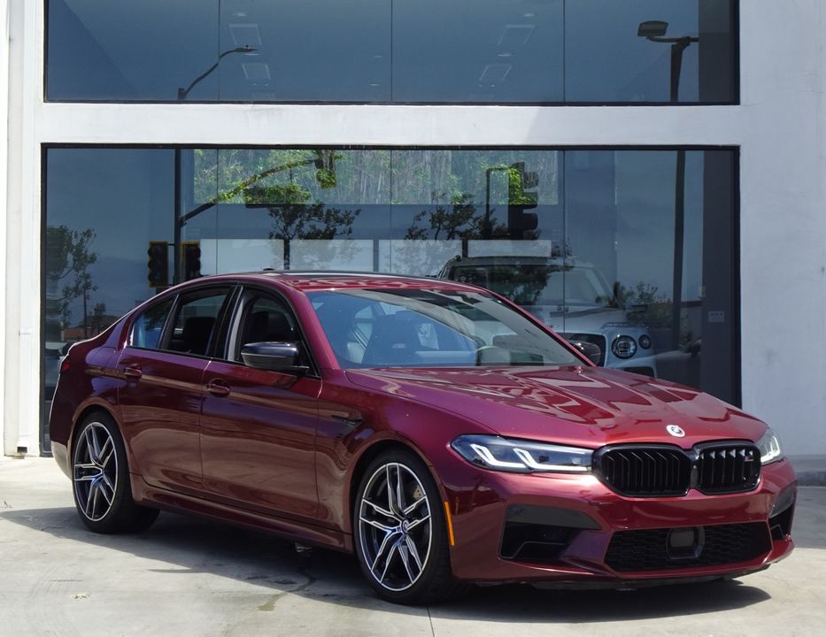 2022 BMW M5