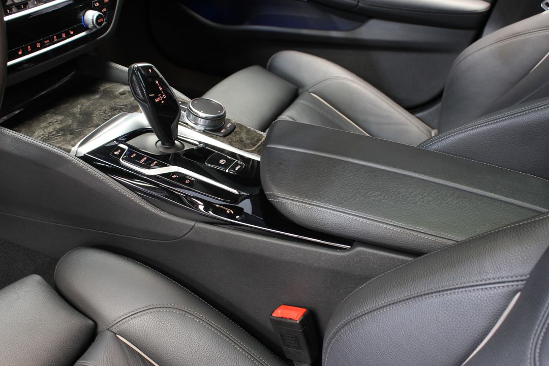 2021 BMW 5 Series